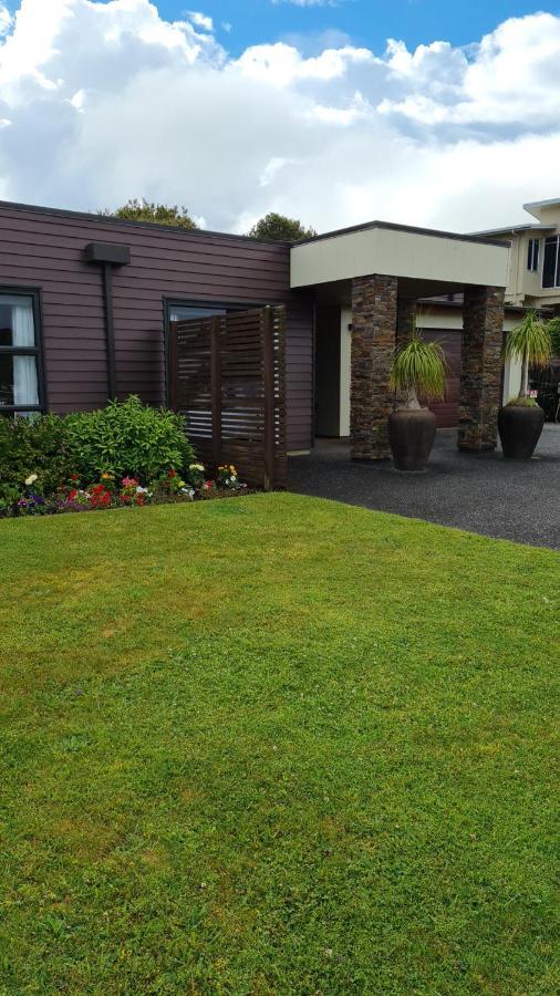 Heta Road B&B New Plymouth Eksteriør billede