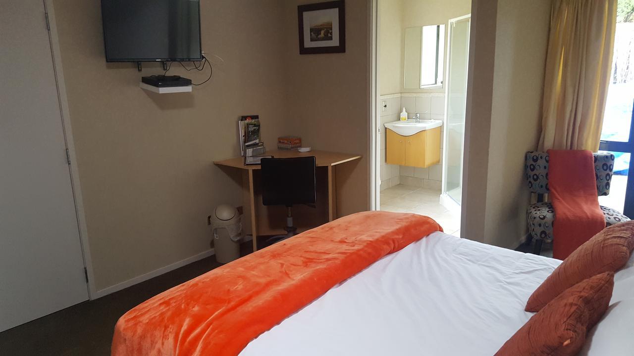 Heta Road B&B New Plymouth Eksteriør billede