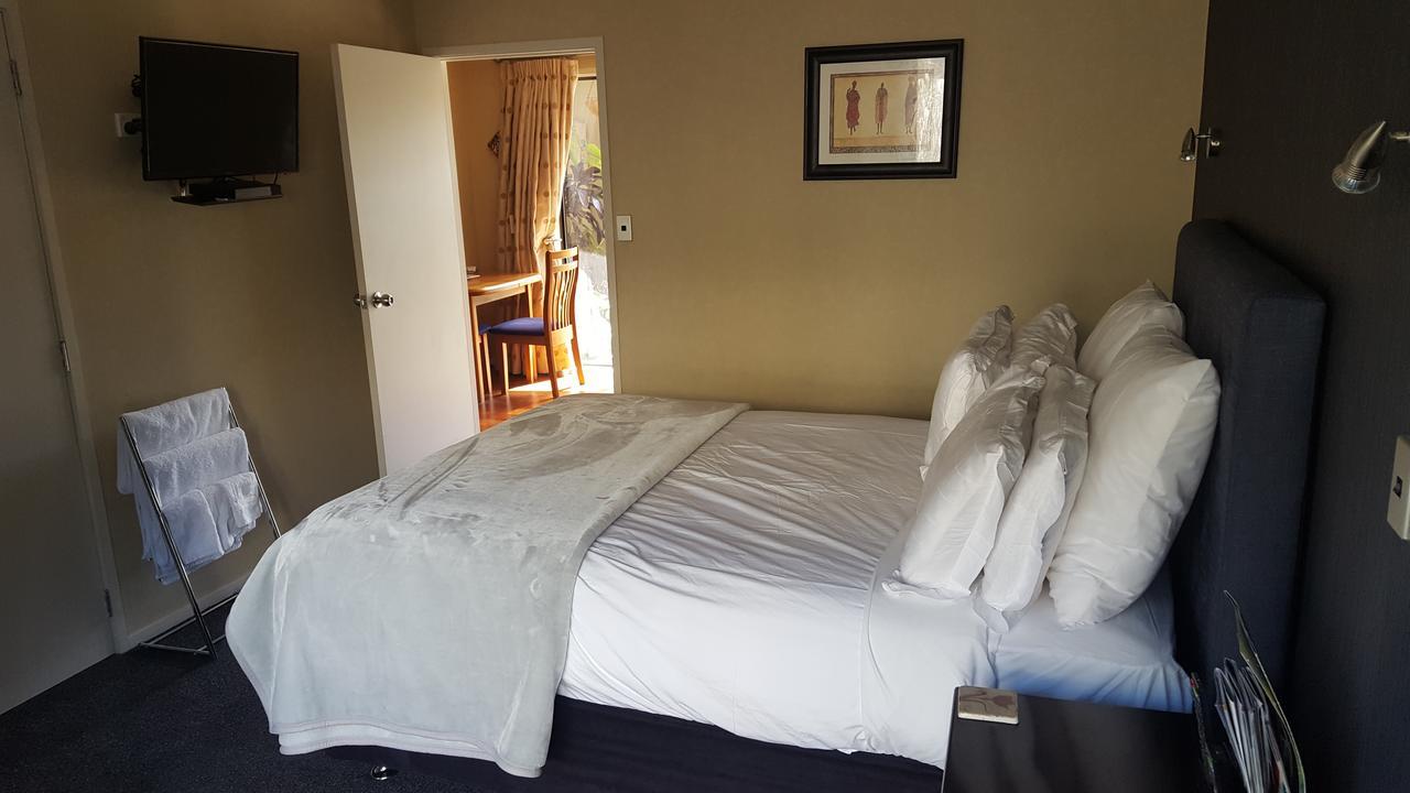 Heta Road B&B New Plymouth Eksteriør billede