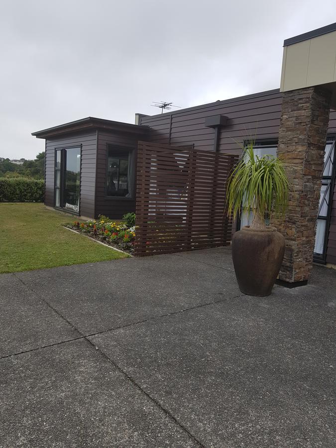 Heta Road B&B New Plymouth Eksteriør billede